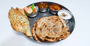 Veg Prantha Thali