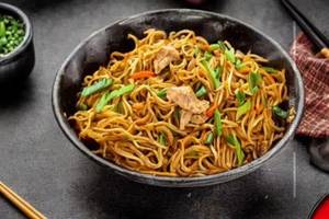 Veg Hakka Noodles