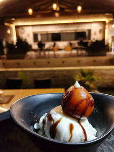 Gulab Jamun With Ice Cream