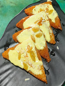 Shahi Tukda With Rabdi