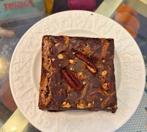 Pecan Caramel Brownie (1)