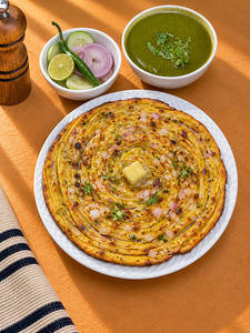 Missi Roti Pyaz Wali [1 Piece]