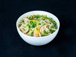 Old Street Hakka Noodles Veg