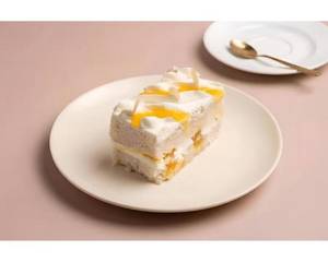 Vanilla Pineapple Slice Cake