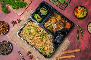 The Royal Combo Veg Noodles