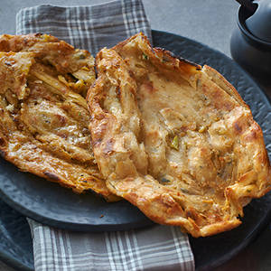 Stuffed Chur Chur Naan