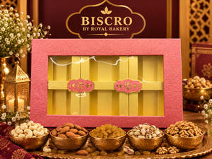 BISCRO 9*13 in DRY FRUIT BOX 300G