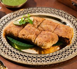 Chicken Baida Roll