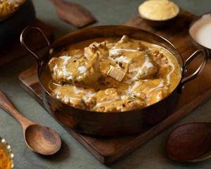 Chicken Reshmi Butter Masala