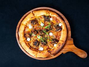 Pepper Prawns Pizza 10 Inc 8 Slice
