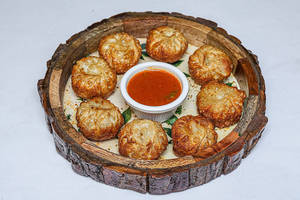 Paneer Fried Momo (8 Pcs)
