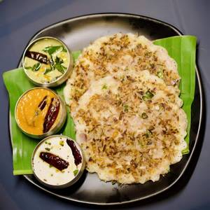 Onion Uttapam (2pcs)