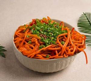 Veg Schezwan Noodles (300ml) (wok-tossed) - (serves 1)