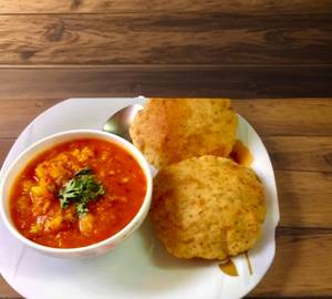 Aalu Sabji+5 Poori