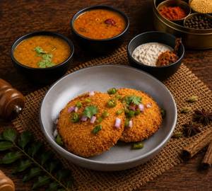 Chilli Fried Idli (2 Pieces)