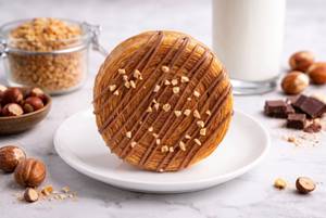 Hazelnut Crombolini