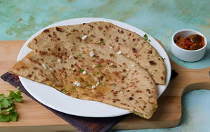 Paneer Paratha (Paneer & Onion)