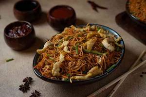 Chicken Schezwan Hakka Noodles