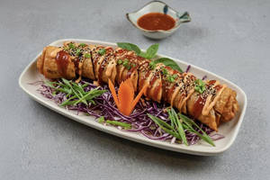 Veg Dragon Roll (2Pcs With Roasted Tomato - Garlic Sauce)