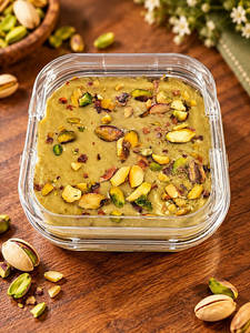 Pistachio Laban