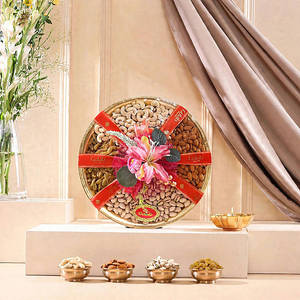 Assorted Diwali  Fruits Golden Thal -1.5 Kg