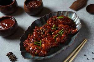 Crispy Chilli Chicken [8 Pcs]