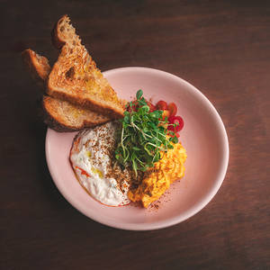Scrambled Eggs Tzatziki Bowl