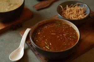 Veg Manchow Soup [Regular (500 ml)]