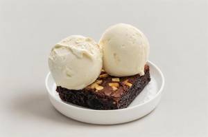 Brownie W/ Ice Cream