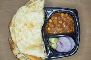 Chhole Kulcha