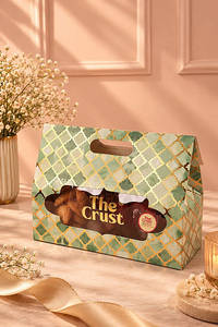 Green Gold Snack Hamper