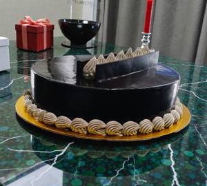 Eggless Chocolate Truffle Cake