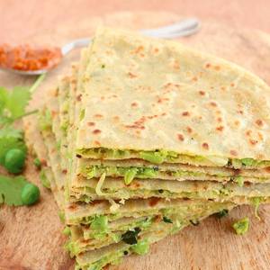 Aloo Mattar Paratha  (1 Pcs)