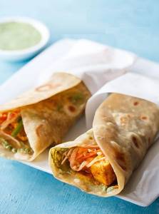 Paneer Tikka Roll (1 Pc)