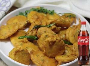 Aloo Pakoda (Classic) [10 Pcs] + Drink Combo