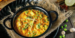 Nong Punjabi Matar Paneer