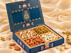 Mewa Magic Dry Fruit Box