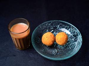 Chai With Maggi Pakoda