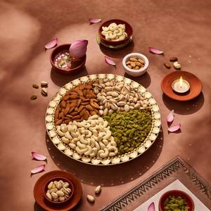 Nutty Dry Fruit Box (600gm)