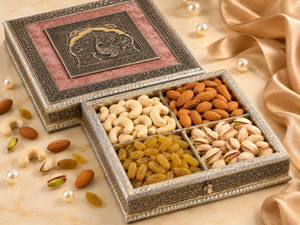 Nut Blessings Dry Fruit Box