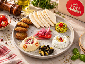 Le Mezze Labanese Platter