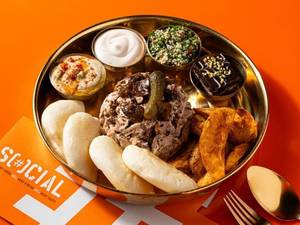 Deconstructed Chicken Shawarma Mealbox