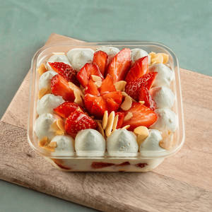 Strawberry Almond Gateau - No Added Sugar - Delforme