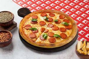 Chicken Pepperoni Regular Pizza