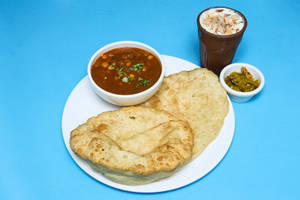 Chole Bhature & Lassi
