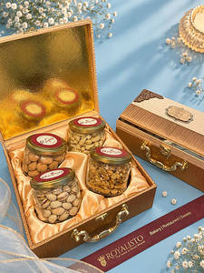 4 Jar Sandook Dry Fruit Hamper