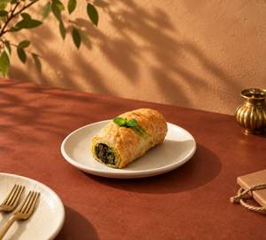 Chicken Hariyali Puff