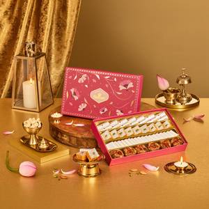 Kaju Pinni Assorted Sweets Box