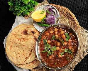 Pindi Chole Combo