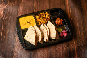 Roti Kadhi Thali